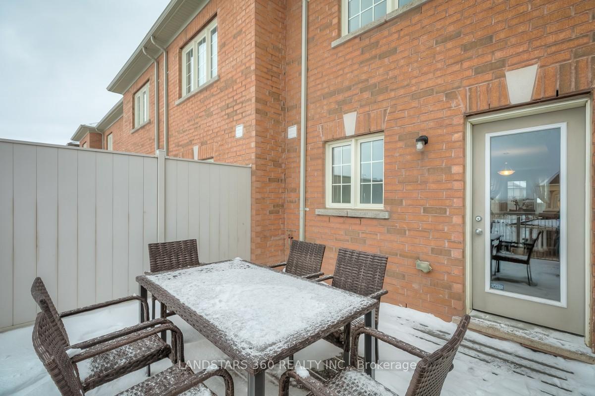 Photo 13 of 9922 McCowan Road, Markham, Berczy — HOMEH