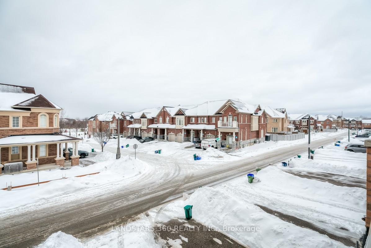 Photo 14 of 9922 McCowan Road, Markham, Berczy — HOMEH