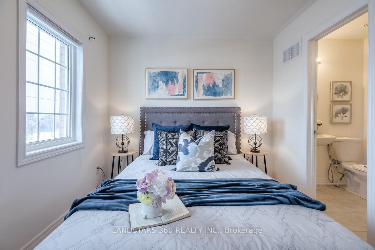 Photo 19 of 9922 McCowan Road, Markham, Berczy — HOMEH