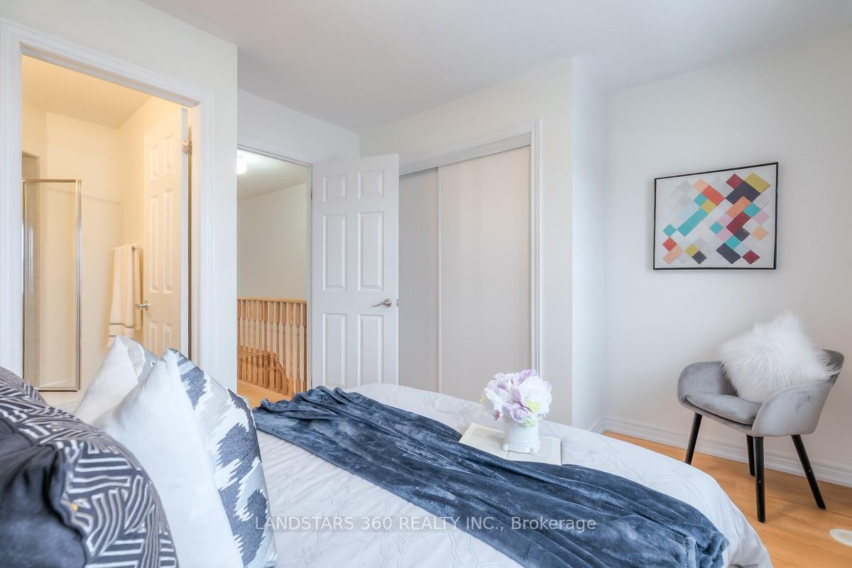 Photo 21 of 9922 McCowan Road, Markham, Berczy — HOMEH