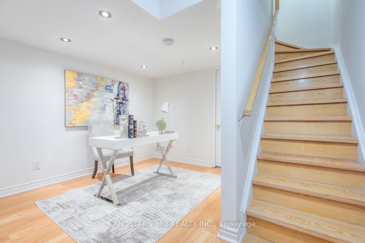 Photo 27 of 9922 McCowan Road, Markham, Berczy — HOMEH
