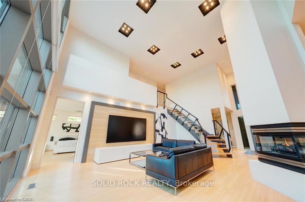 Photo 11 of 32 Kenny Court, Thorold, Confederation Heights — HOMEH