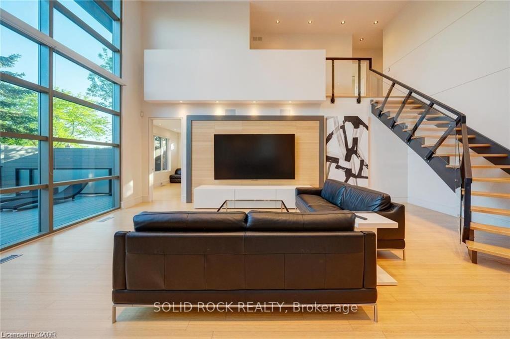 Photo 12 of 32 Kenny Court, Thorold, Confederation Heights — HOMEH