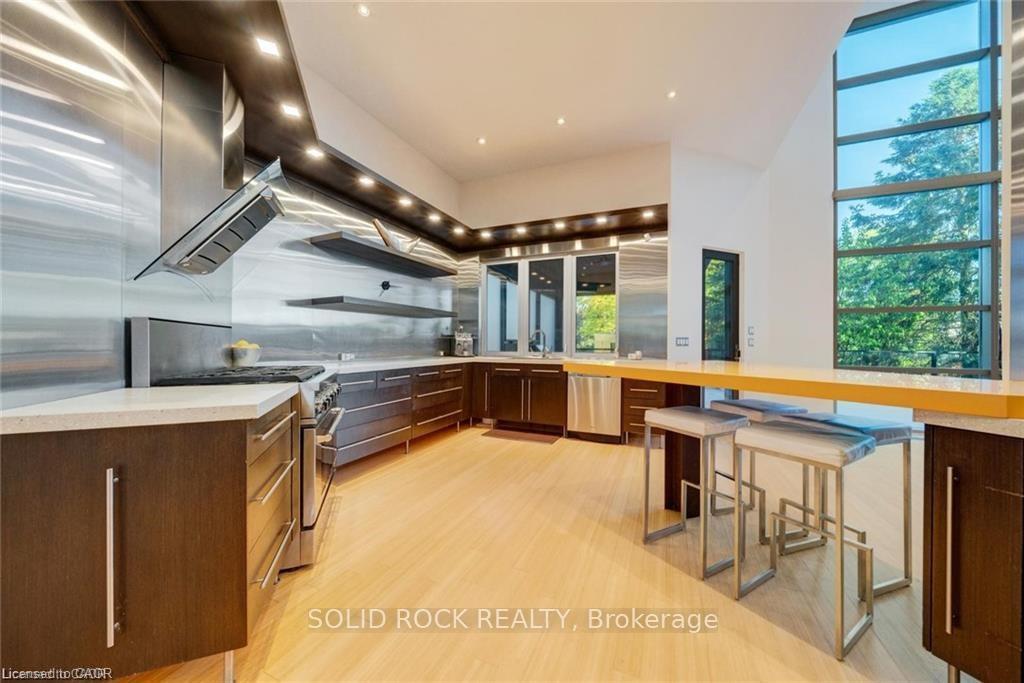 Photo 17 of 32 Kenny Court, Thorold, Confederation Heights — HOMEH