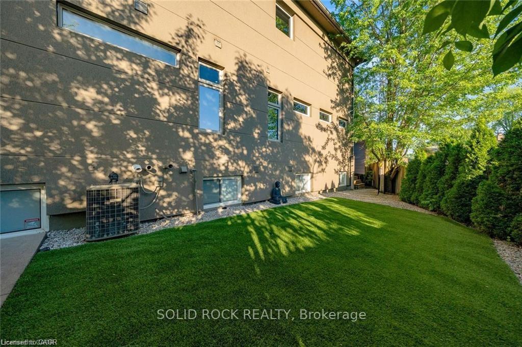 Photo 49 of 32 Kenny Court, Thorold, Confederation Heights — HOMEH