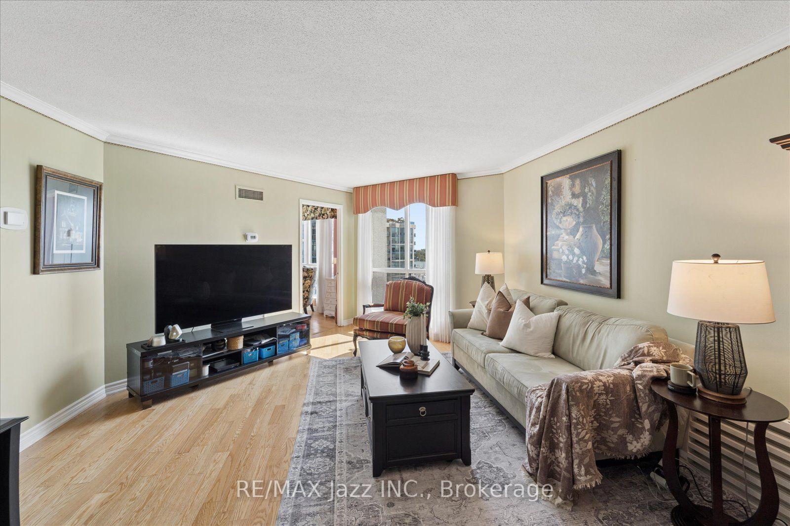 Photo 5 of Unit 1003, 360 Watson Street W, Whitby, Port Whitby — HOMEH