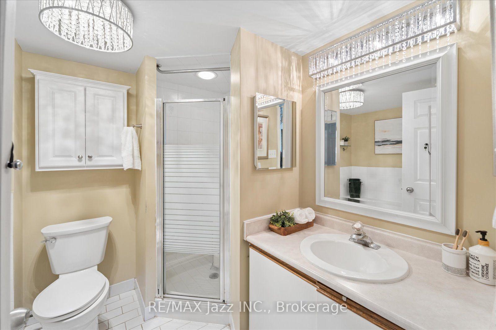 Photo 17 of Unit 1003, 360 Watson Street W, Whitby, Port Whitby — HOMEH