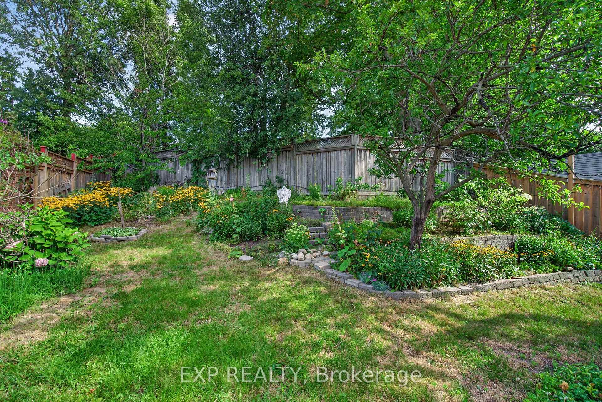 Photo 10 of 141 Starwood Drive, Guelph, Grange Road — HOMEH