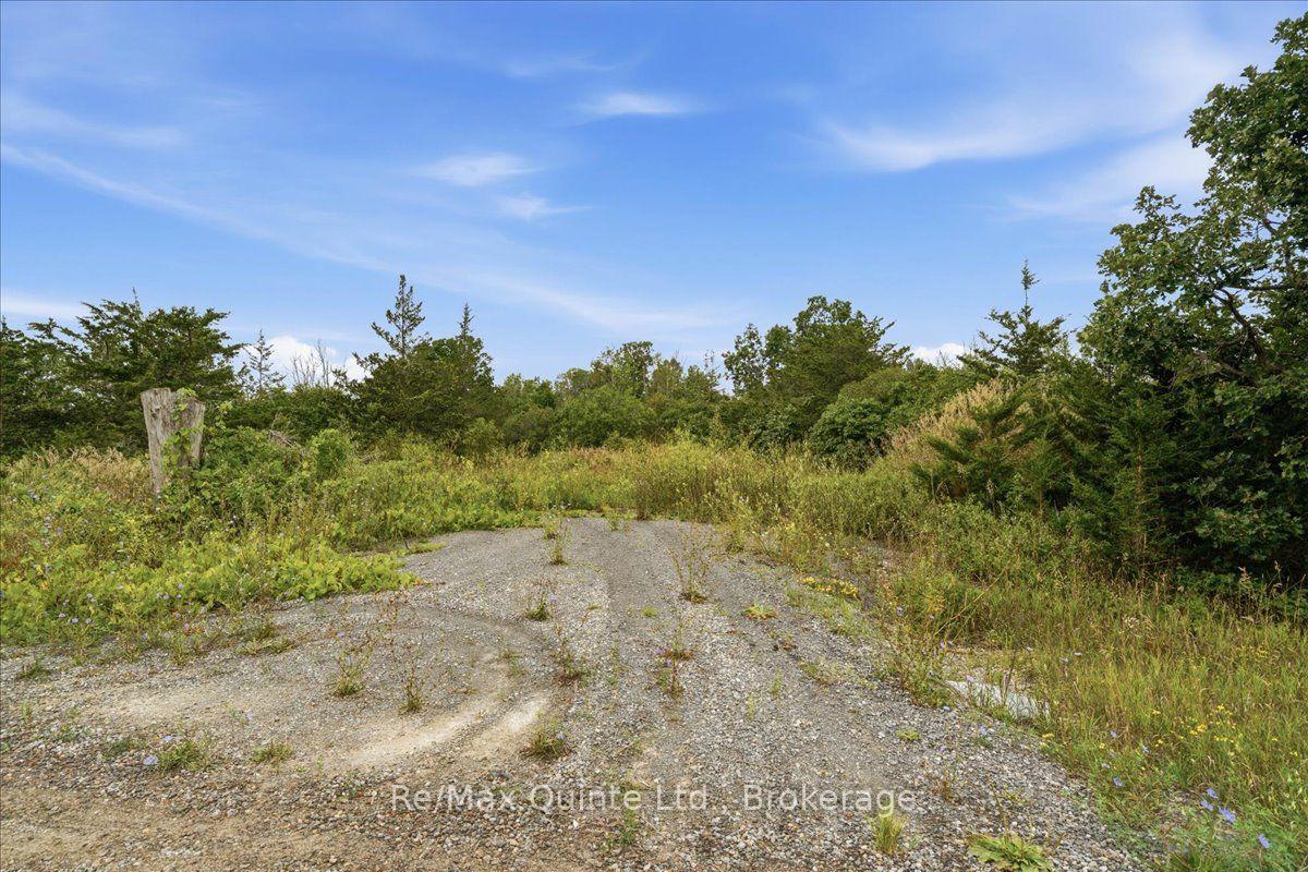 Photo 5 of 625 Babylon Road, Prince Edward County, Sophiasburg Ward — HOMEH