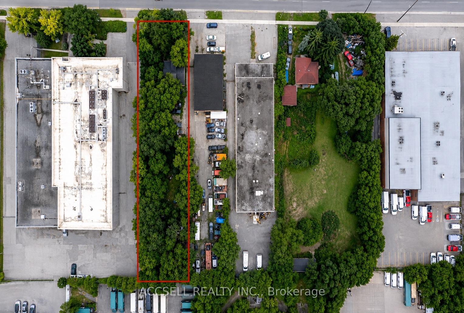 Photo 9 of 100 Cartwright Avenue, North York, Yorkdale-Glen Park — HOMEH