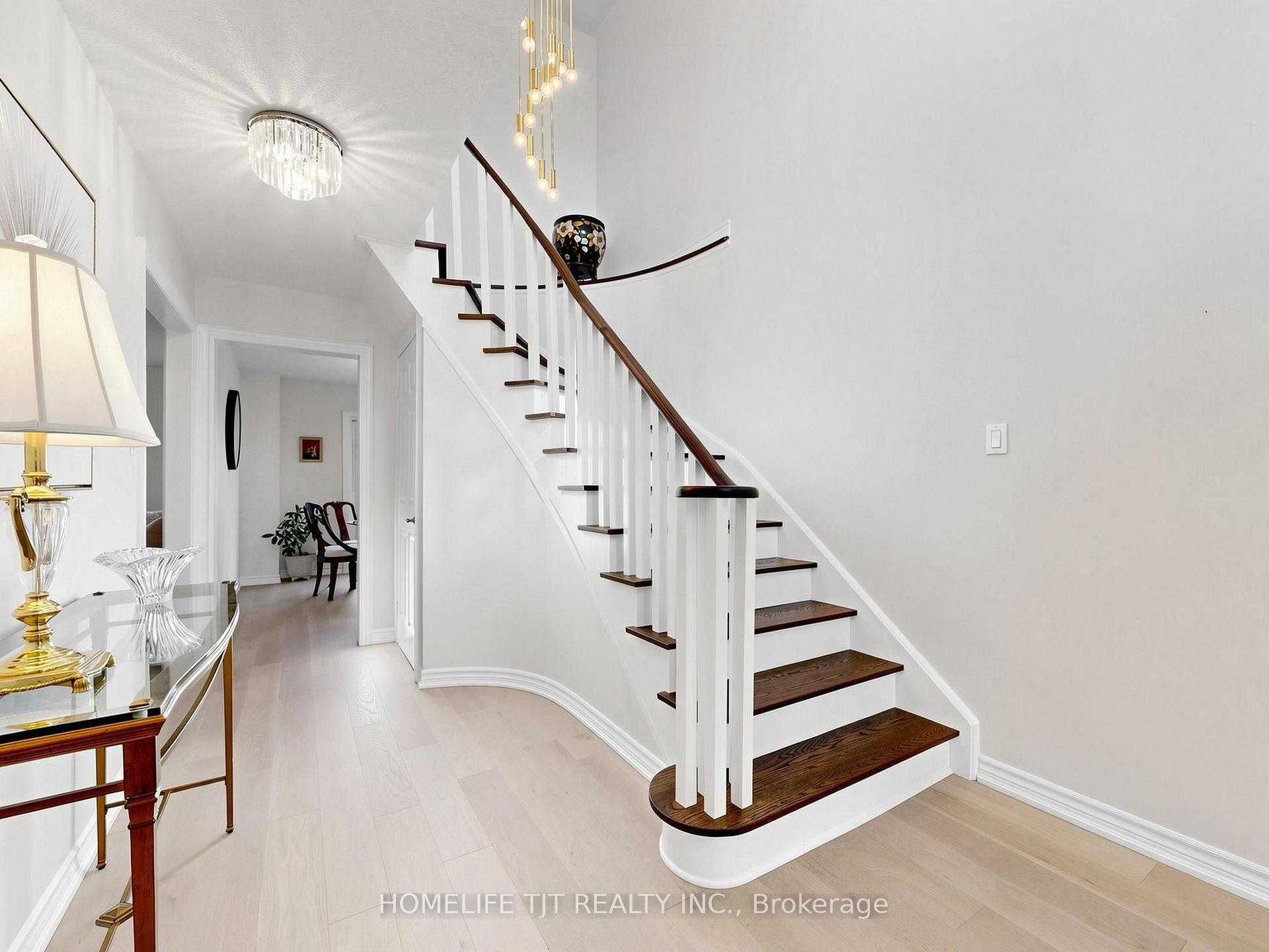 Photo 5 of 79 Cobbler Crescent, Markham, Raymerville — HOMEH