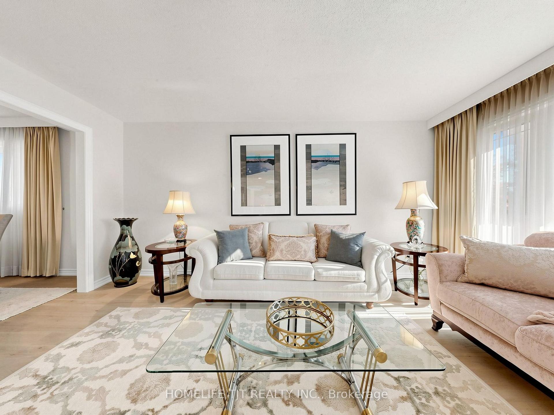 Photo 7 of 79 Cobbler Crescent, Markham, Raymerville — HOMEH