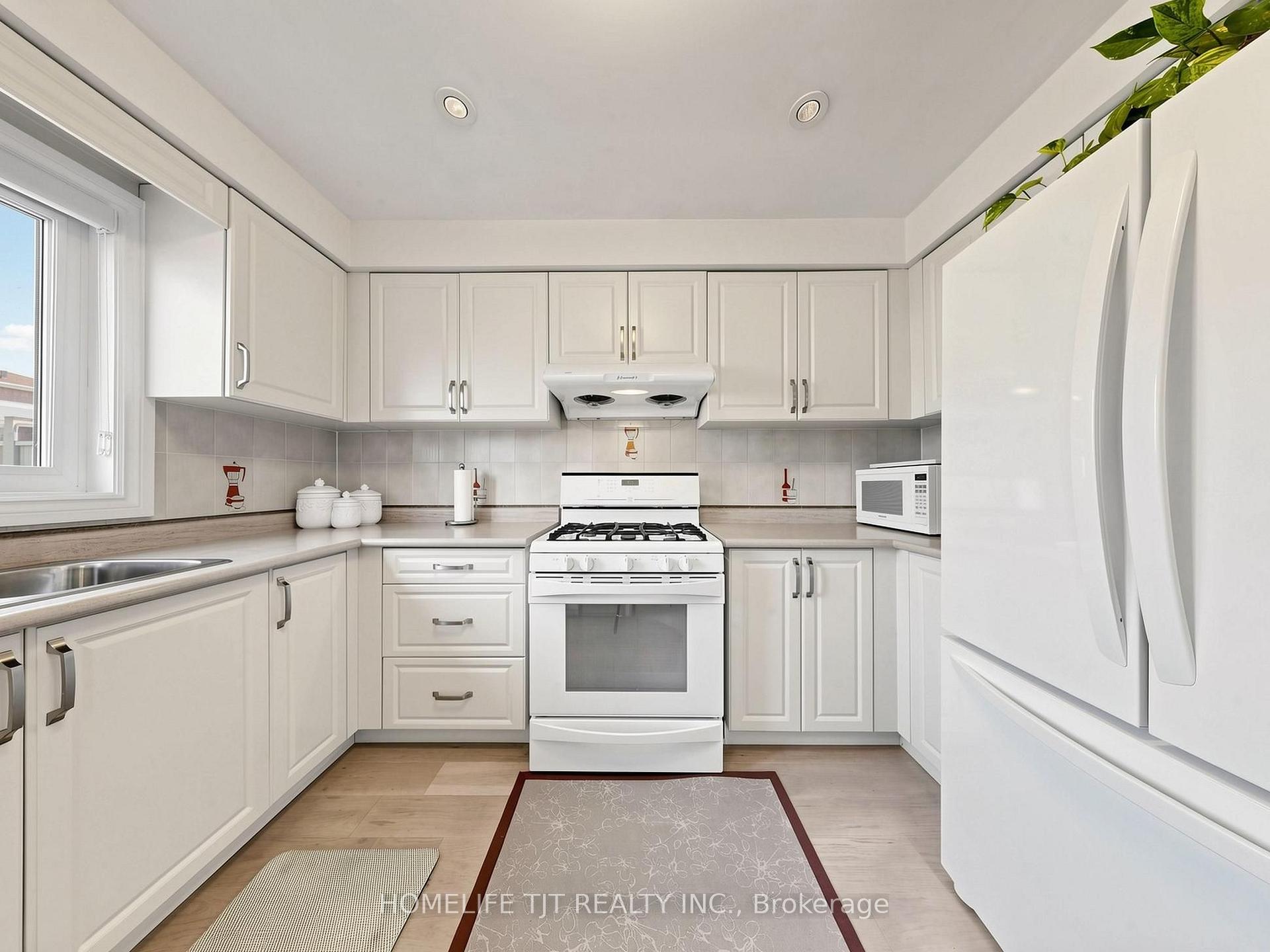 Photo 12 of 79 Cobbler Crescent, Markham, Raymerville — HOMEH