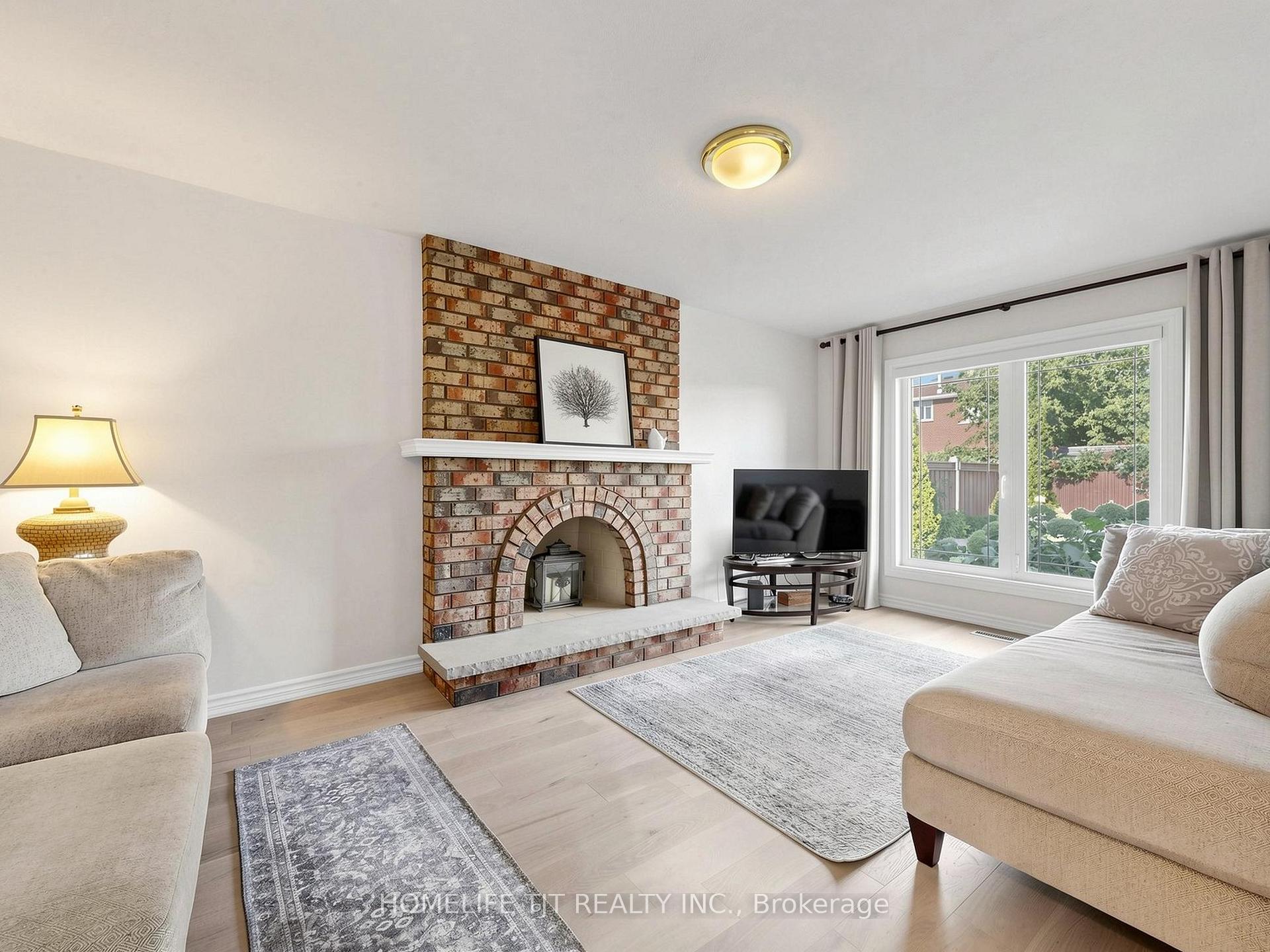Photo 22 of 79 Cobbler Crescent, Markham, Raymerville — HOMEH
