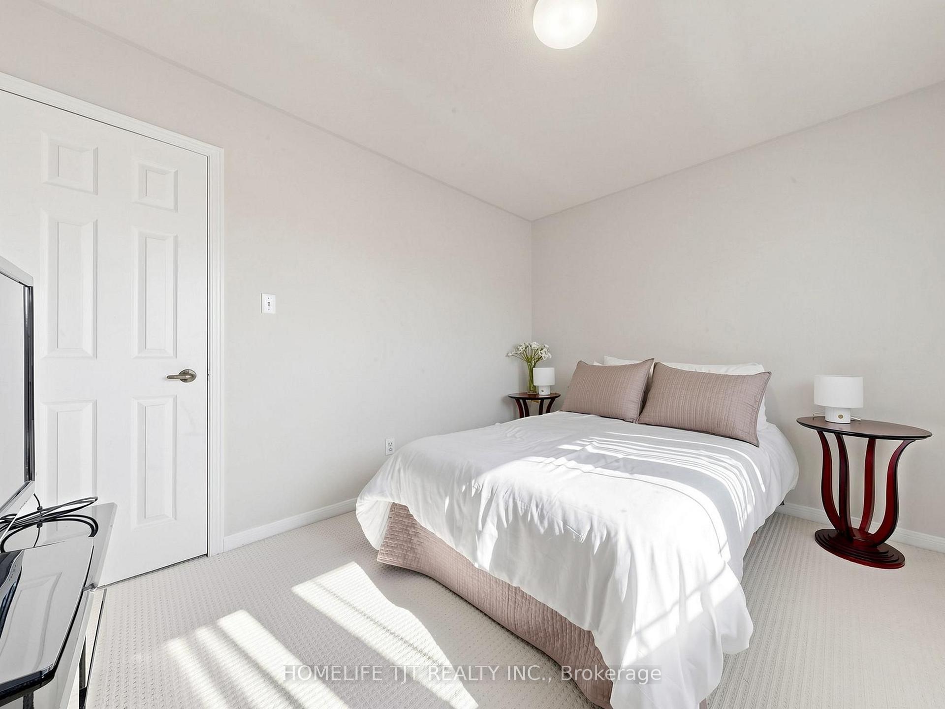 Photo 34 of 79 Cobbler Crescent, Markham, Raymerville — HOMEH