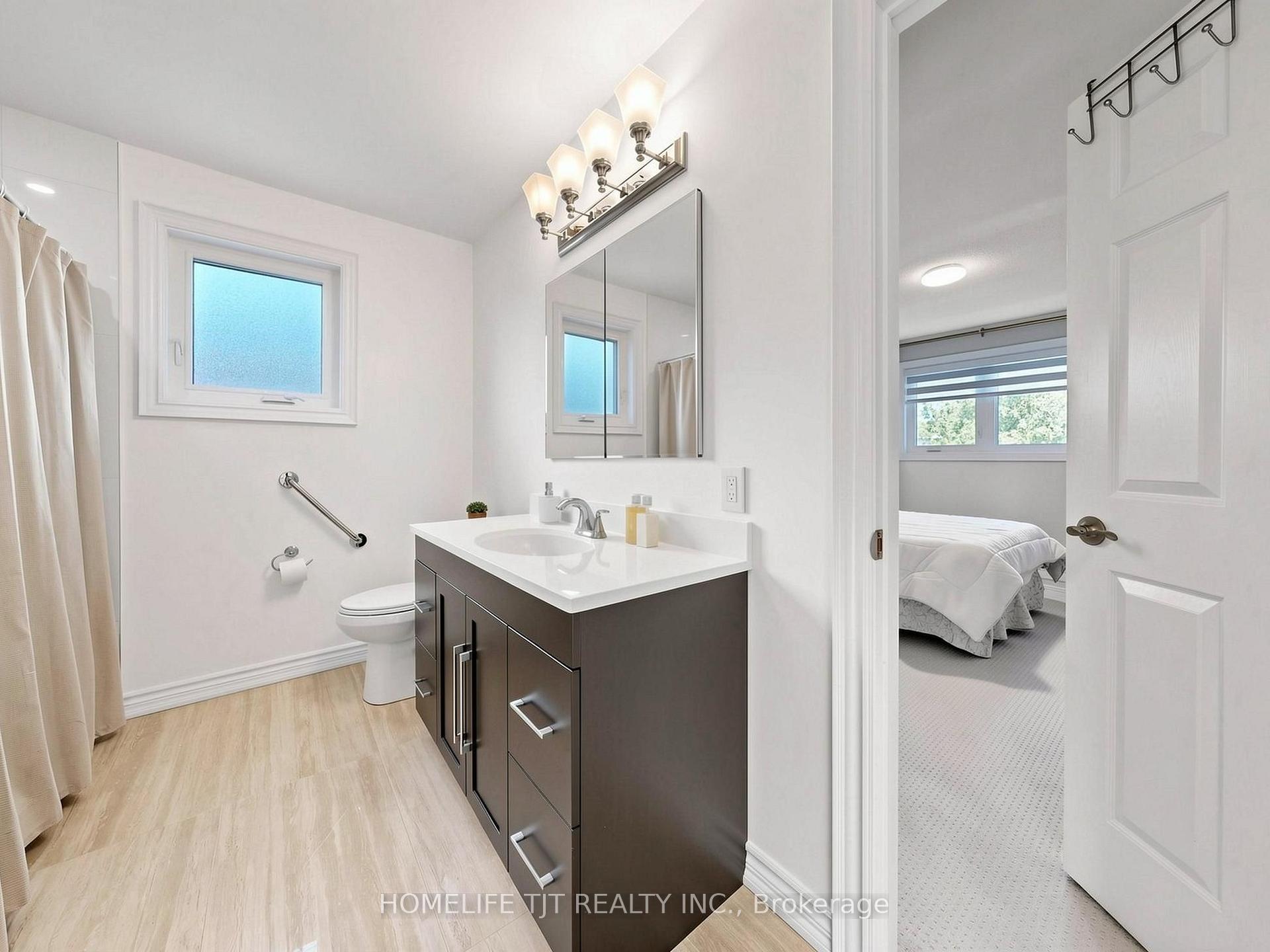 Photo 35 of 79 Cobbler Crescent, Markham, Raymerville — HOMEH