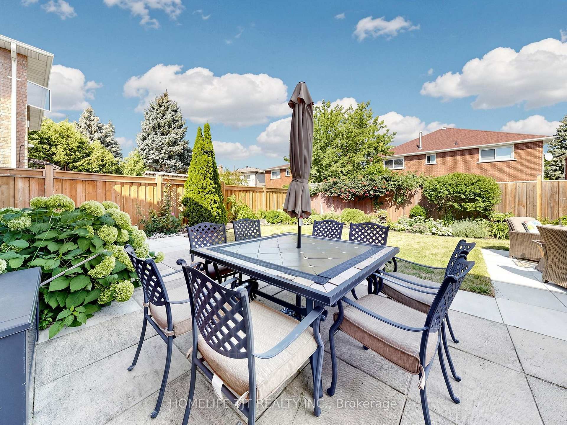 Photo 40 of 79 Cobbler Crescent, Markham, Raymerville — HOMEH