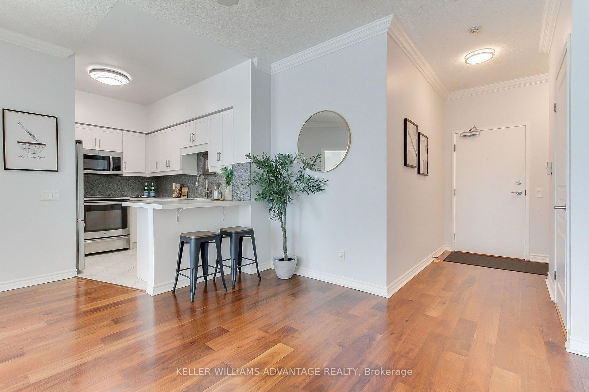 Photo 8 of Unit 507, 5 Marine Parade Drive, Etobicoke, Mimico — HOMEH