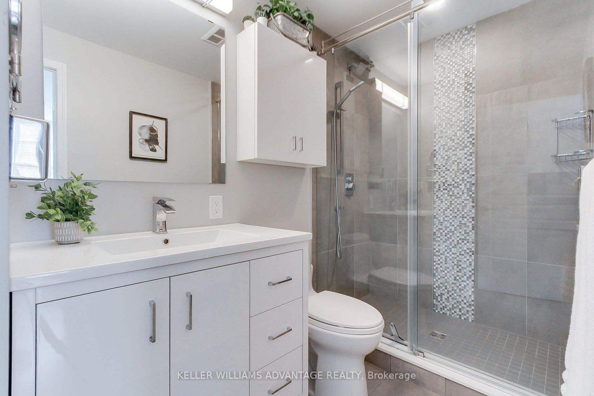 Photo 11 of Unit 507, 5 Marine Parade Drive, Etobicoke, Mimico — HOMEH