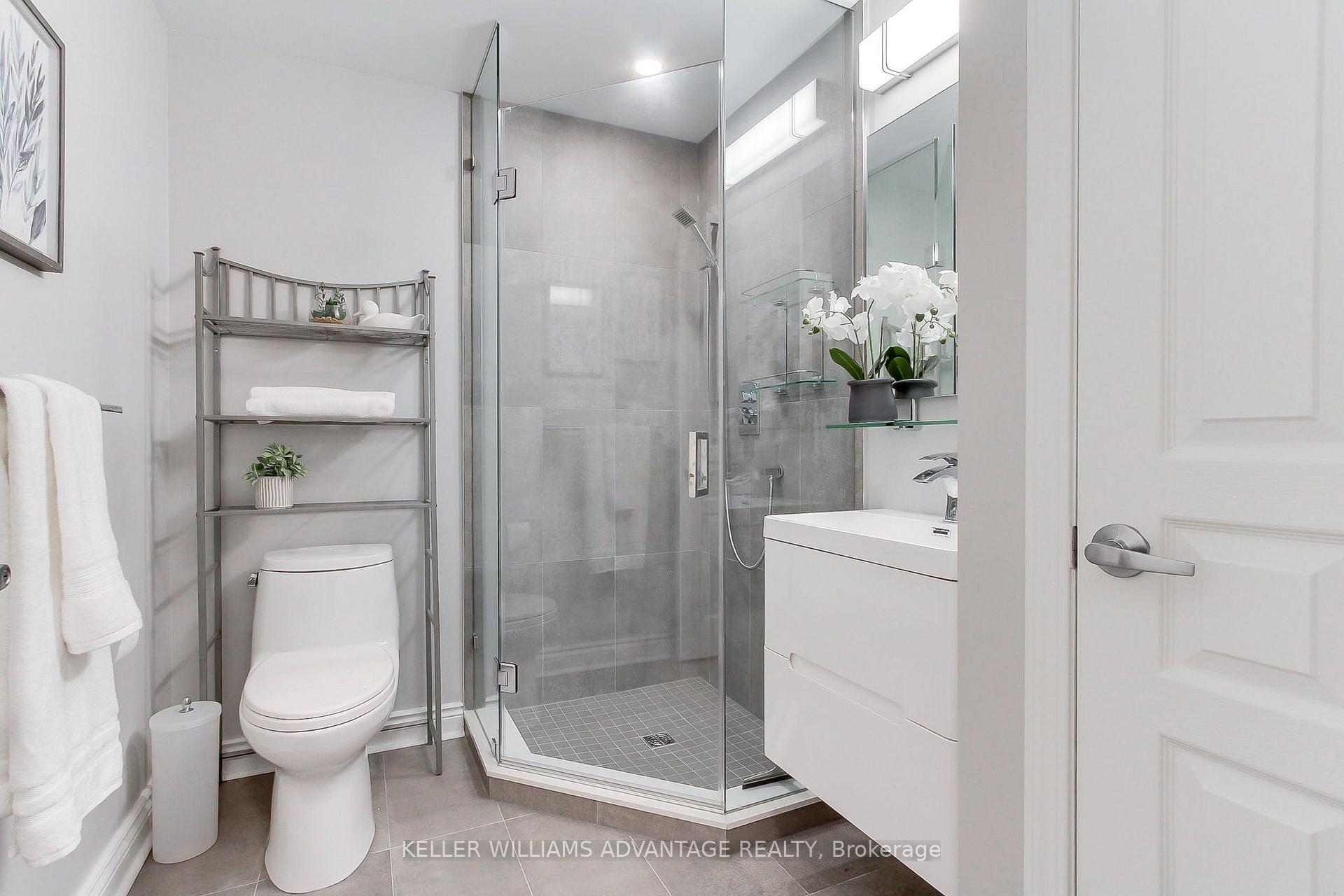 Photo 17 of Unit 507, 5 Marine Parade Drive, Etobicoke, Mimico — HOMEH