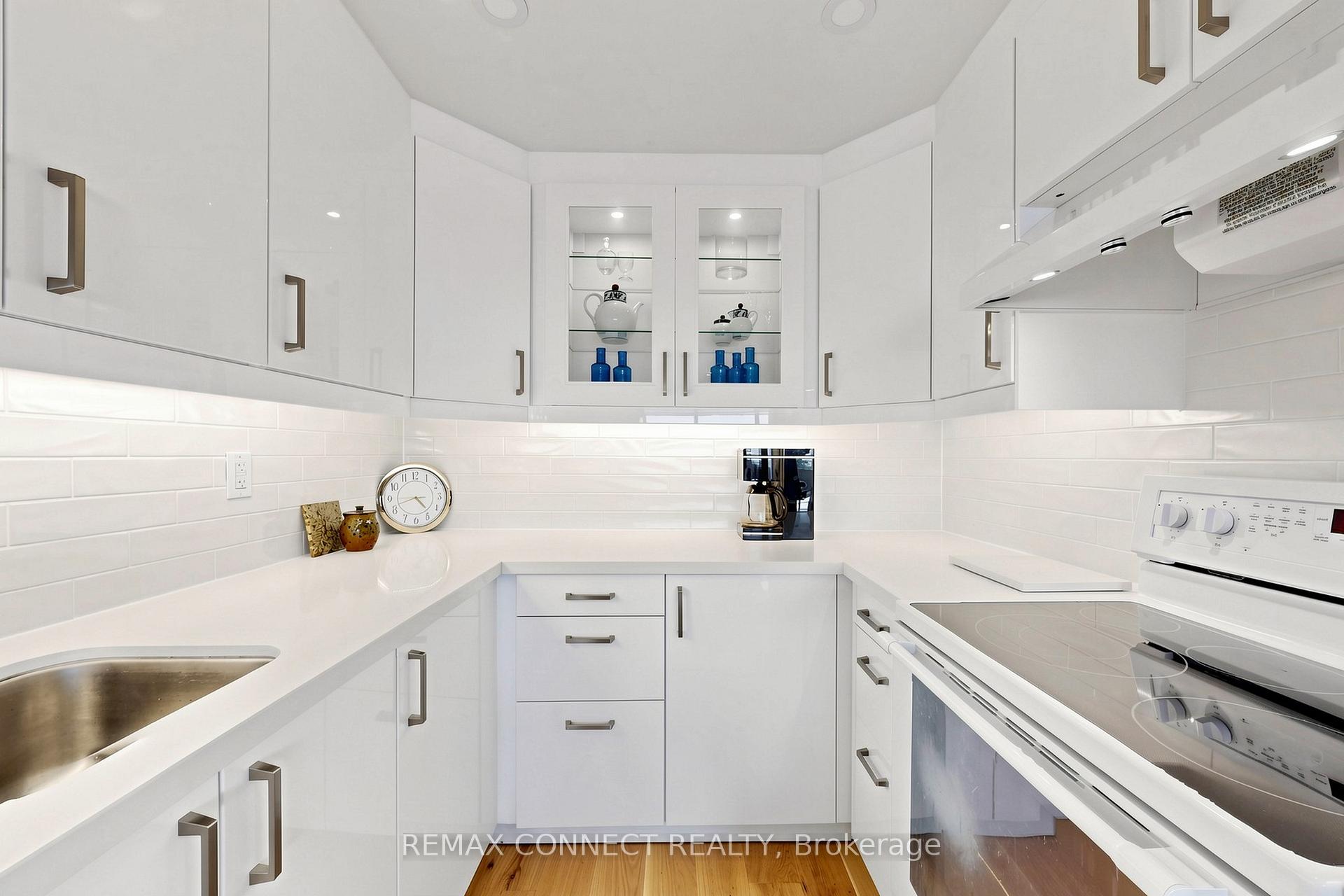 Photo 10 of Unit 1207, 121 Ling Road, Scarborough, West Hill — HOMEH