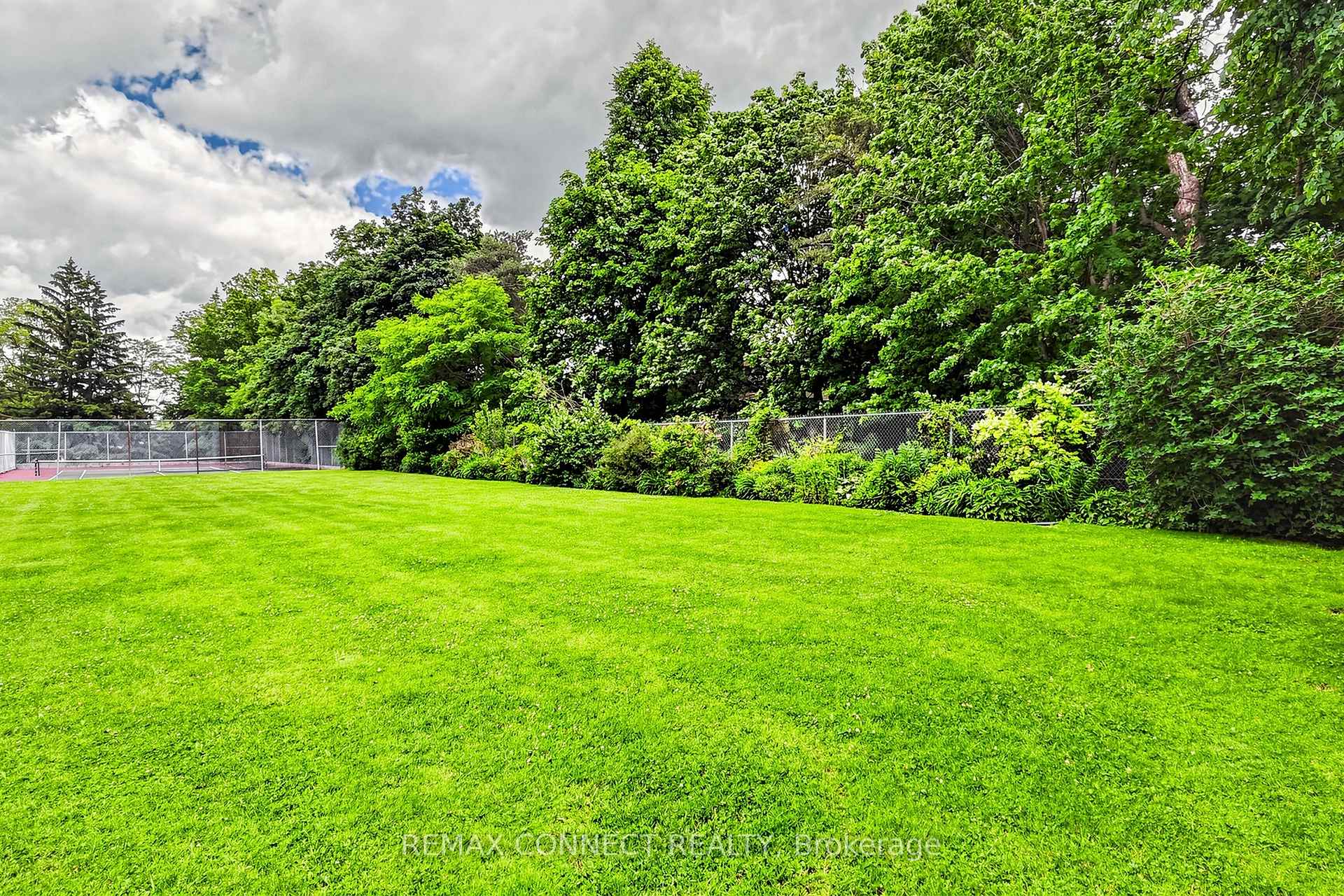 Photo 40 of Unit 1207, 121 Ling Road, Scarborough, West Hill — HOMEH