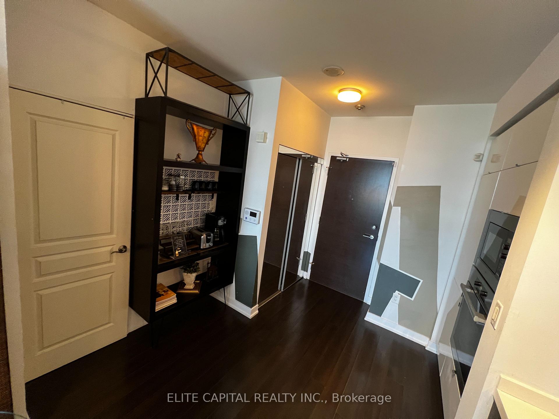 Photo 6 of Unit 3610, 21 Iceboat Terrace, Toronto, Waterfront Communities — HOMEH