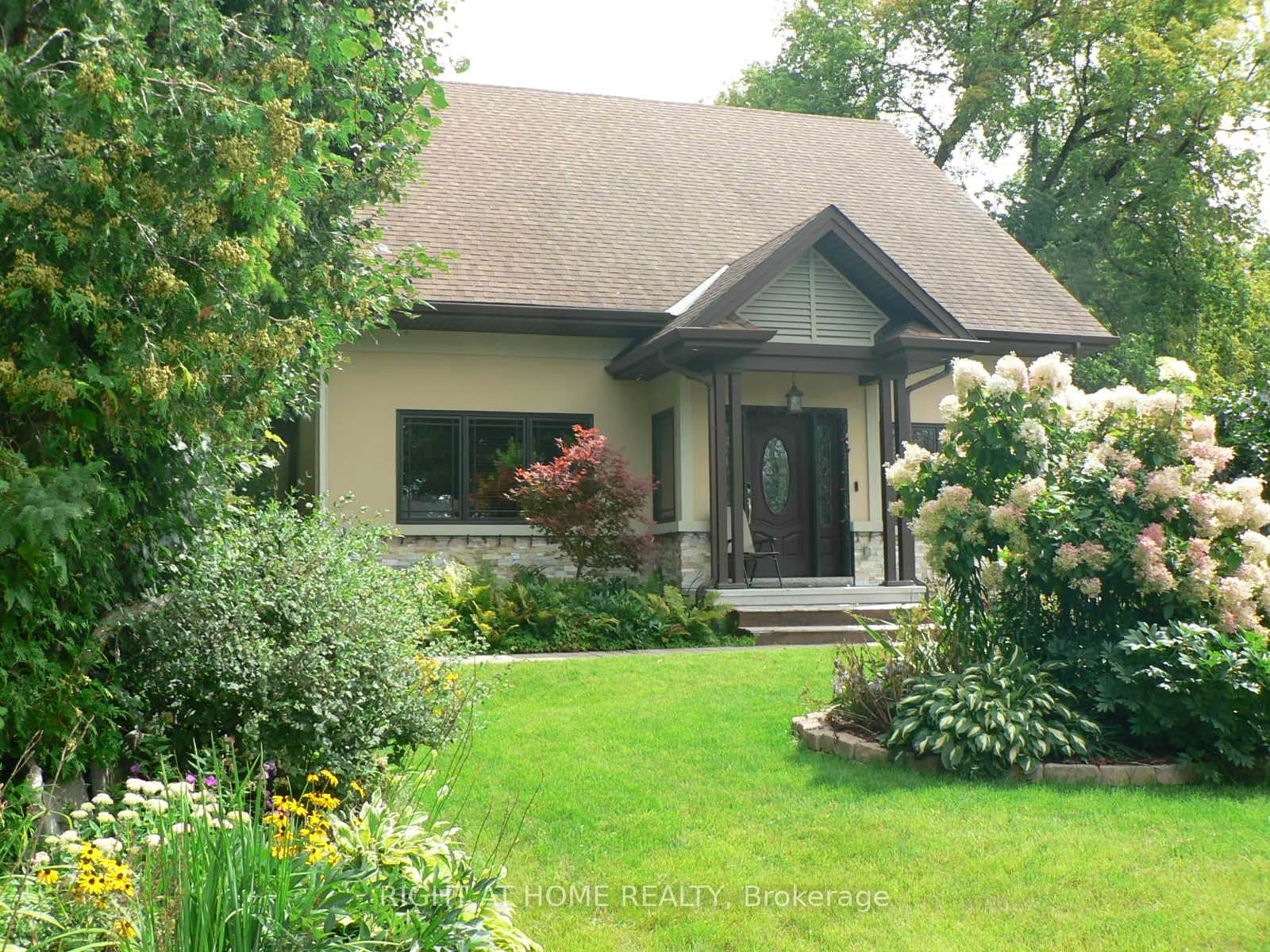 Photo 7 of 1271 Field Street, Ottawa, Bel Air Park — HOMEH