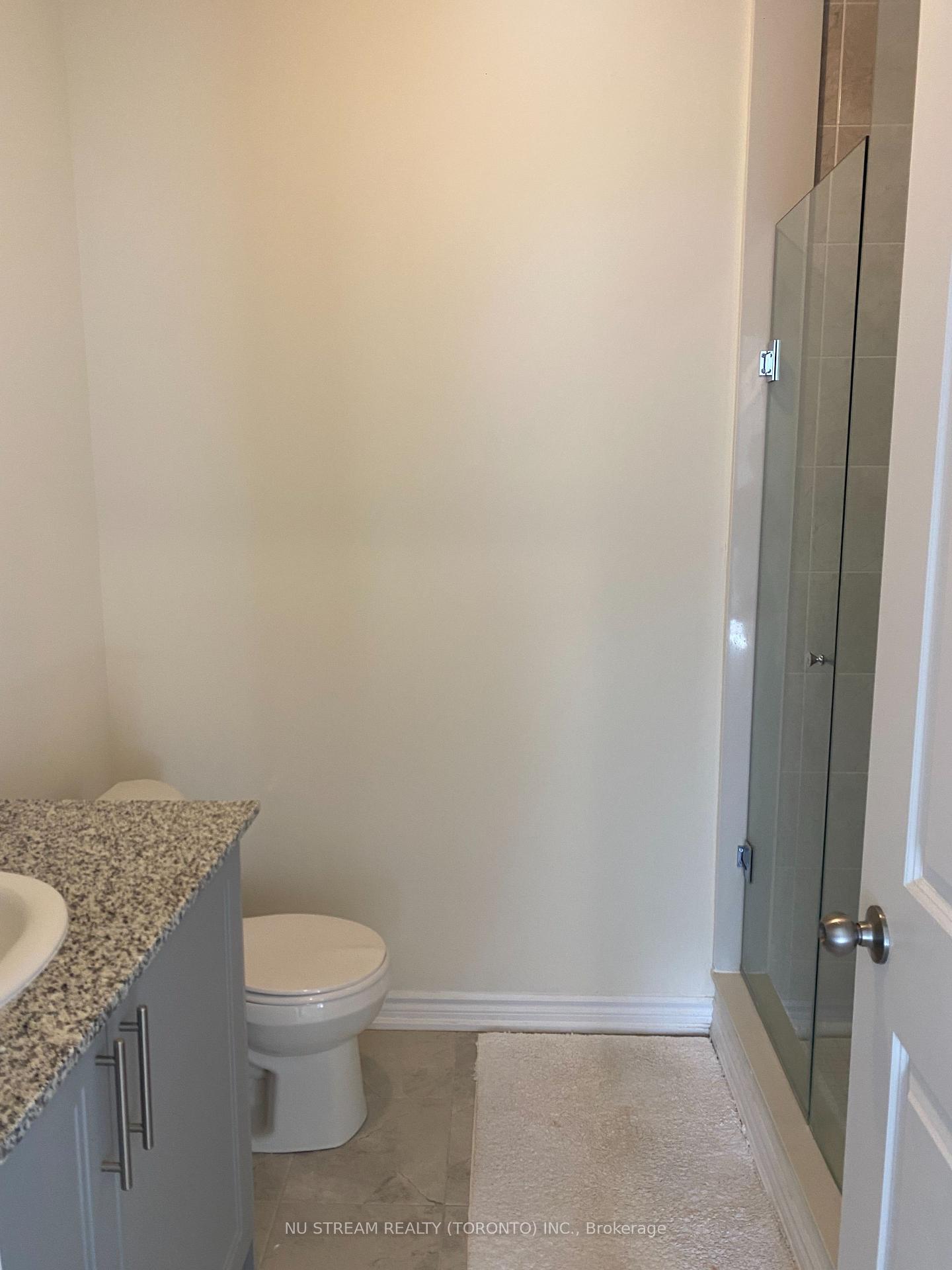 Photo 17 of 11 Griffith Street, Aurora, Bayview Northeast — HOMEH