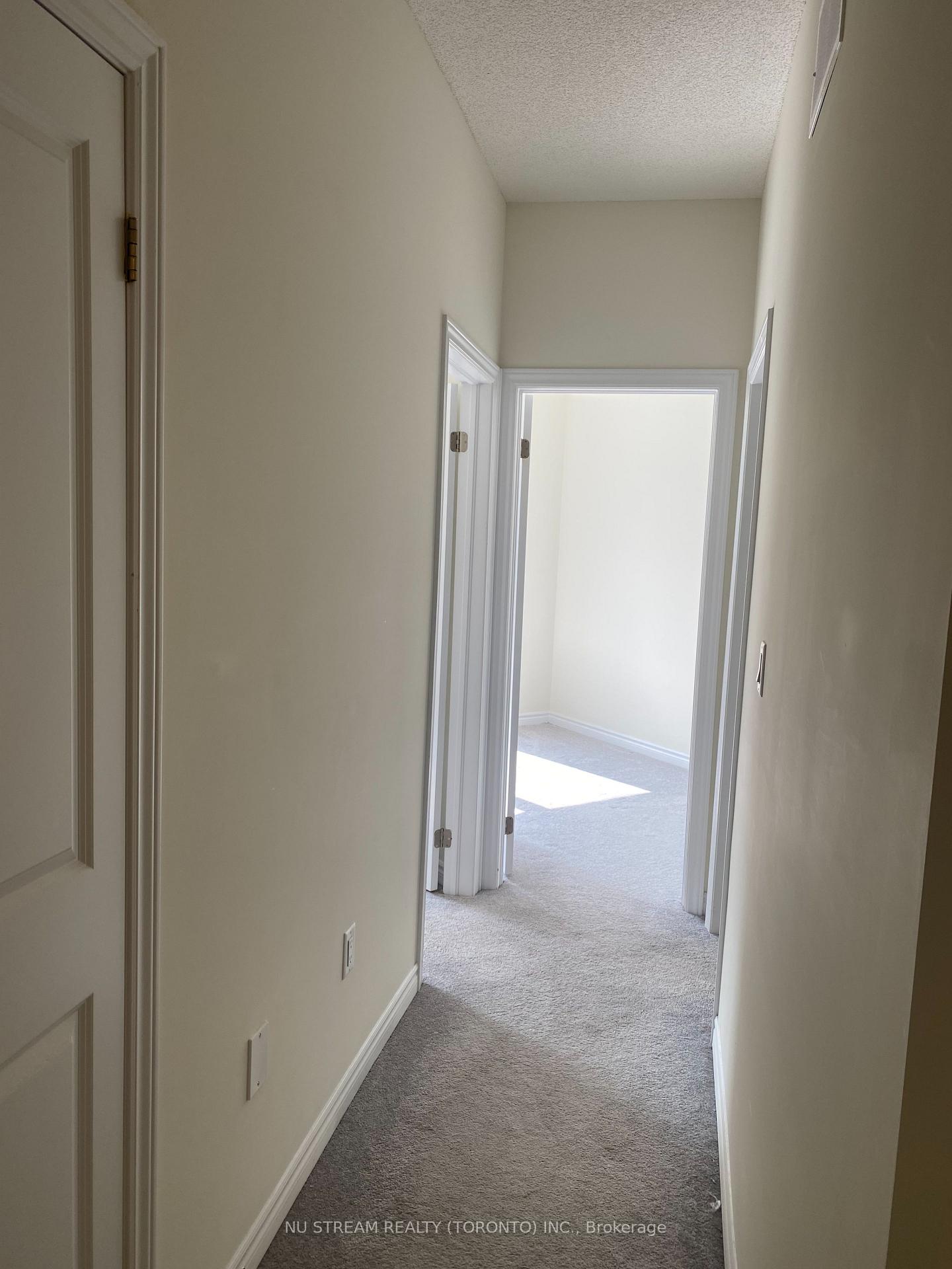 Photo 24 of 11 Griffith Street, Aurora, Bayview Northeast — HOMEH