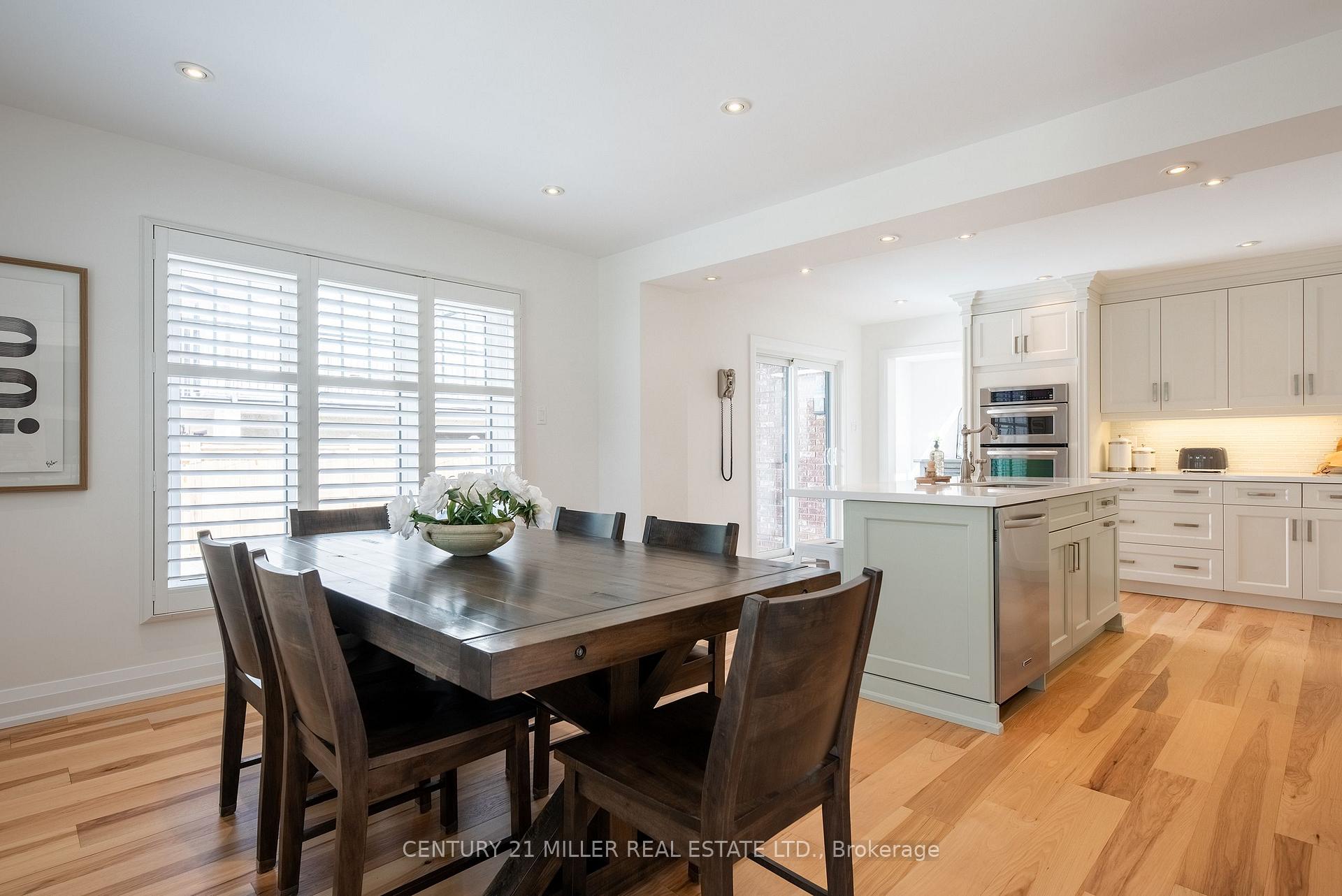 Photo 9 of 579 Fourth Line, Oakville, West — HOMEH