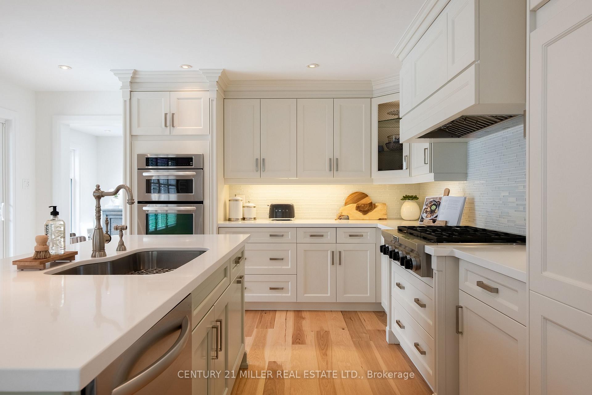 Photo 13 of 579 Fourth Line, Oakville, West — HOMEH