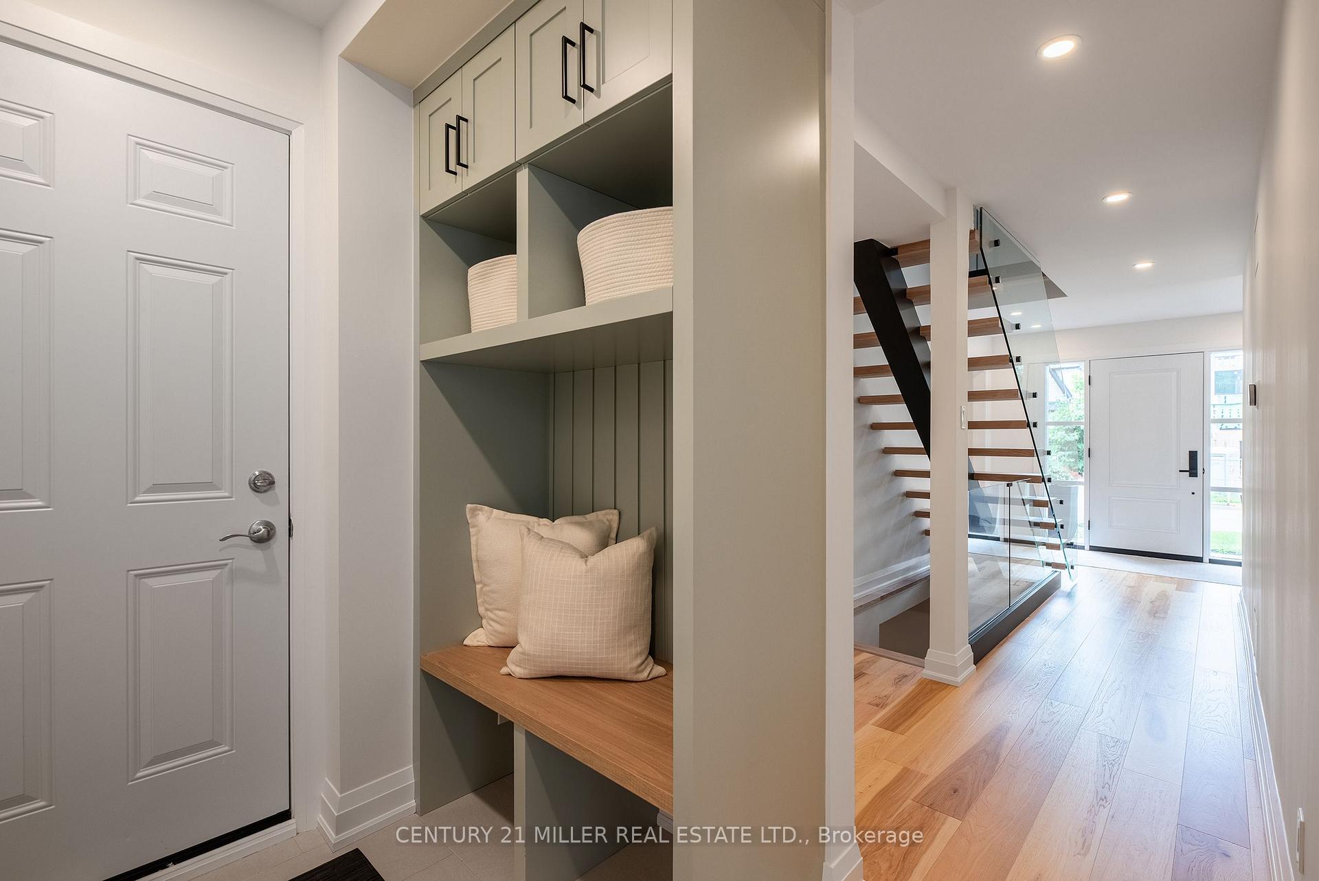 Photo 19 of 579 Fourth Line, Oakville, West — HOMEH