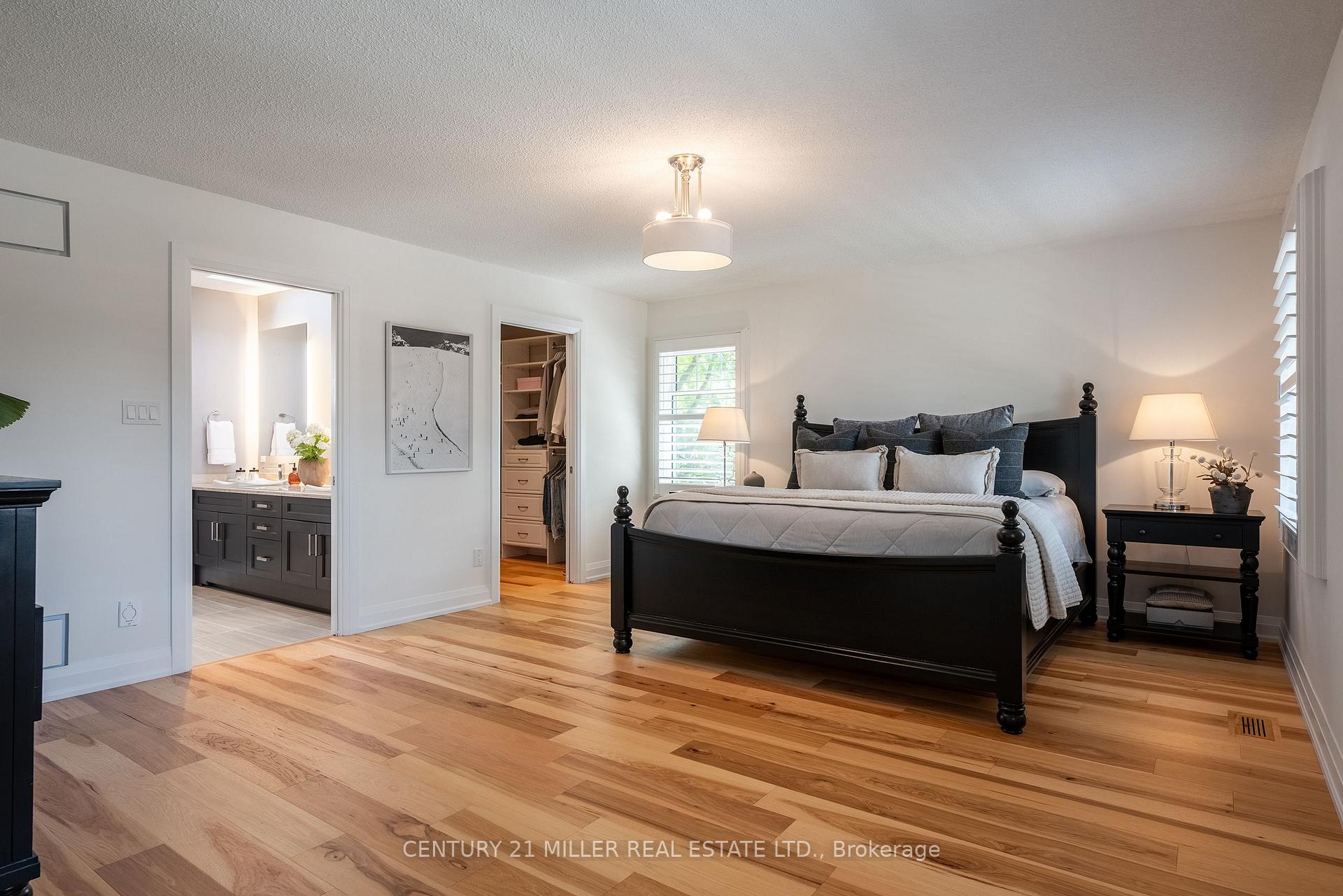 Photo 23 of 579 Fourth Line, Oakville, West — HOMEH