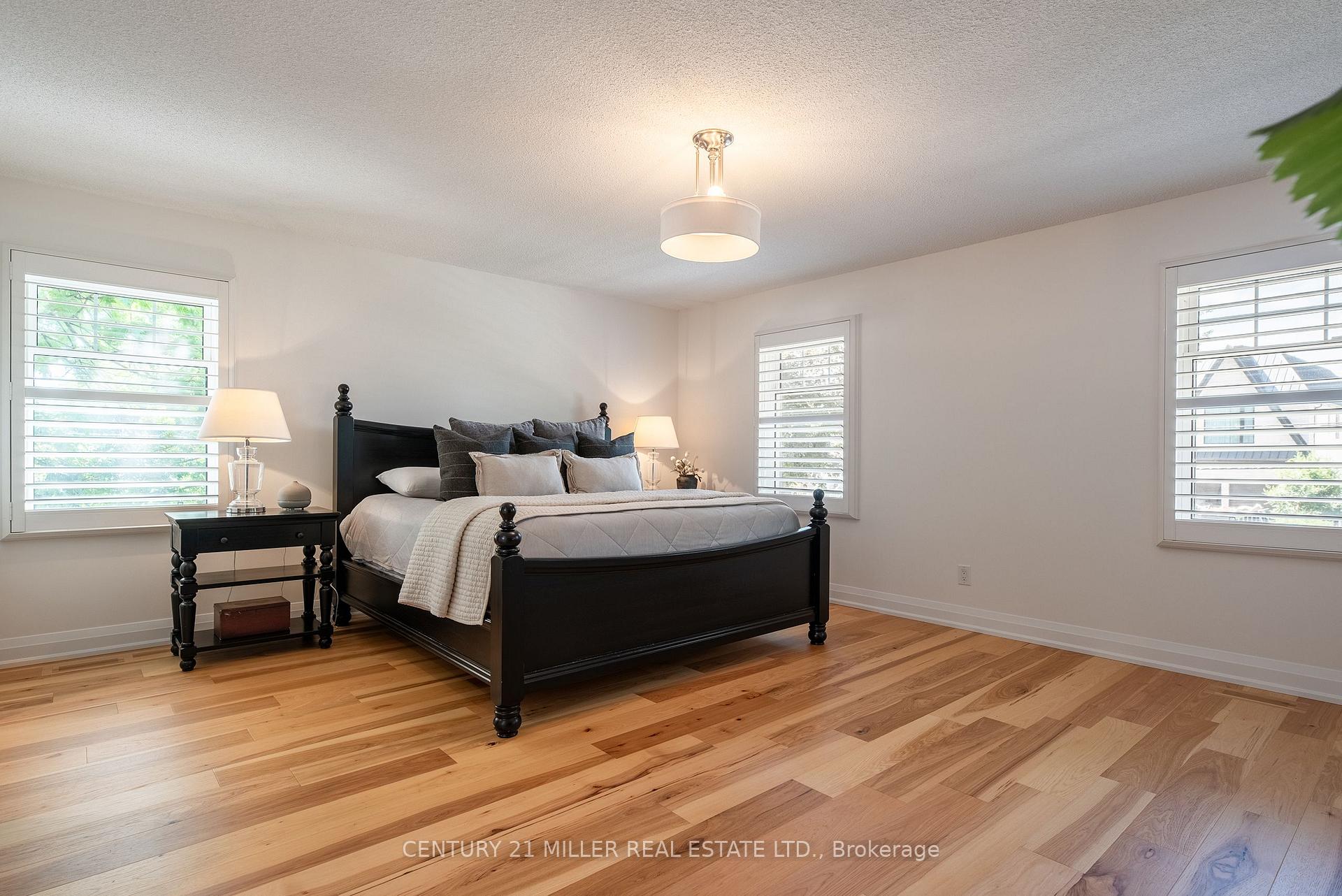 Photo 24 of 579 Fourth Line, Oakville, West — HOMEH