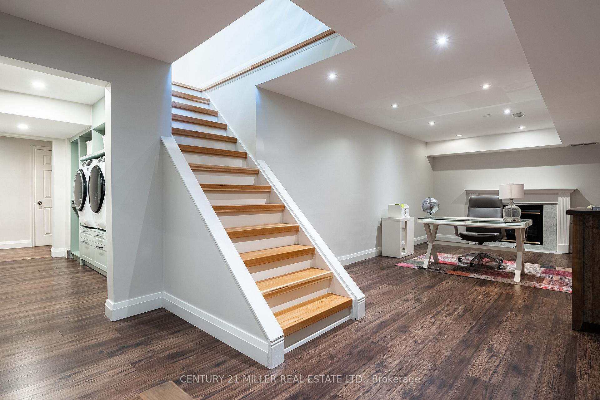 Photo 32 of 579 Fourth Line, Oakville, West — HOMEH