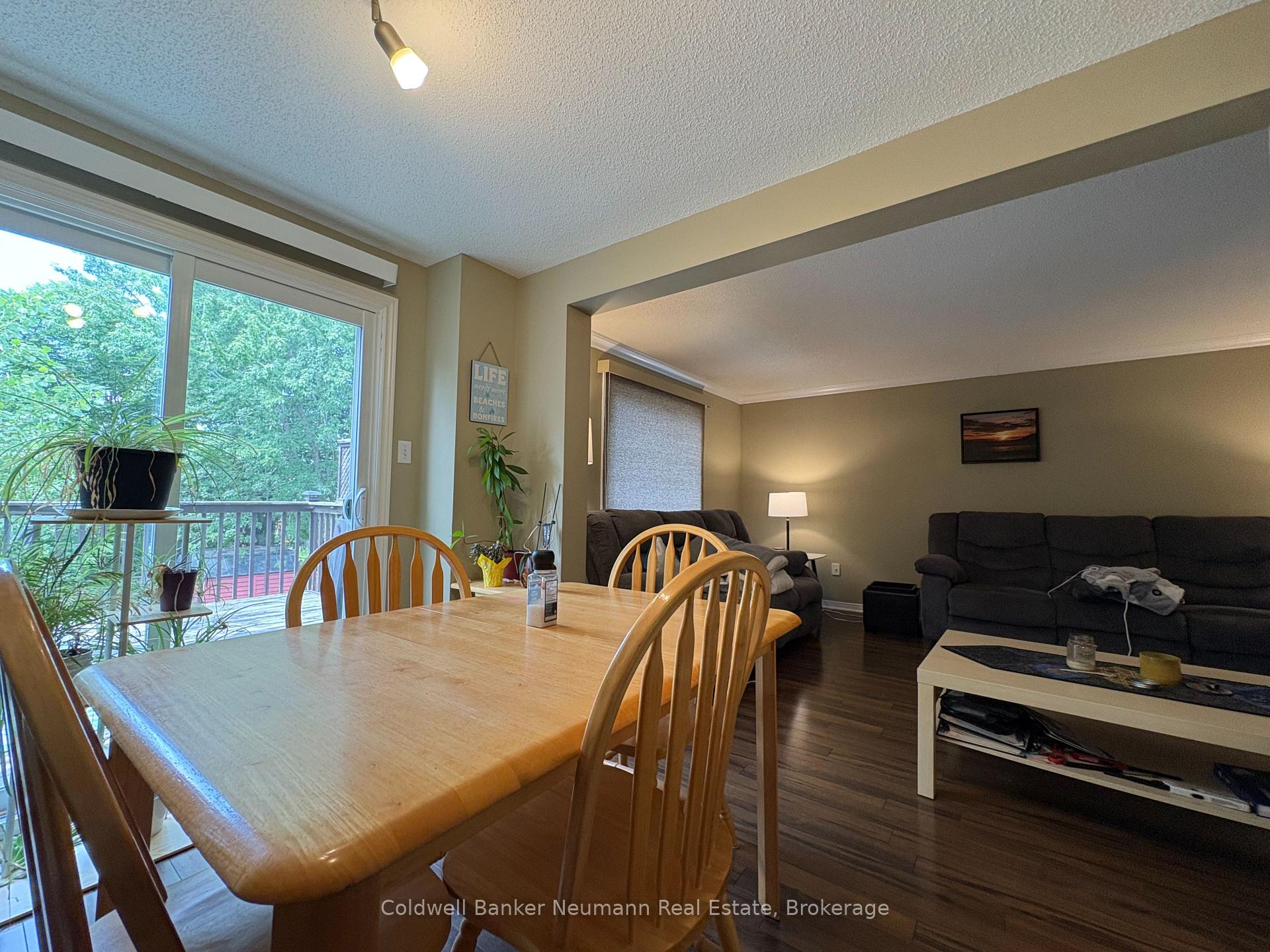 Photo 5 of Unit UPPER, 120 Moss Place, Guelph, Kortright West — HOMEH