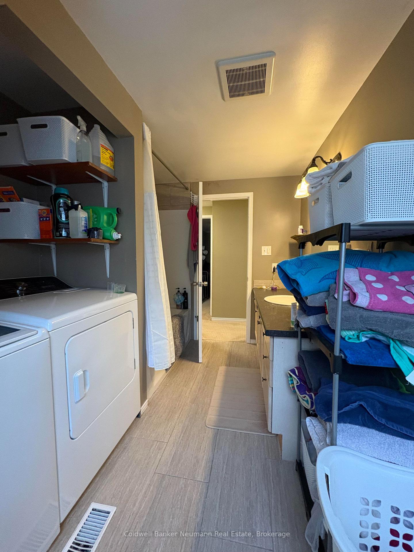 Photo 9 of Unit UPPER, 120 Moss Place, Guelph, Kortright West — HOMEH