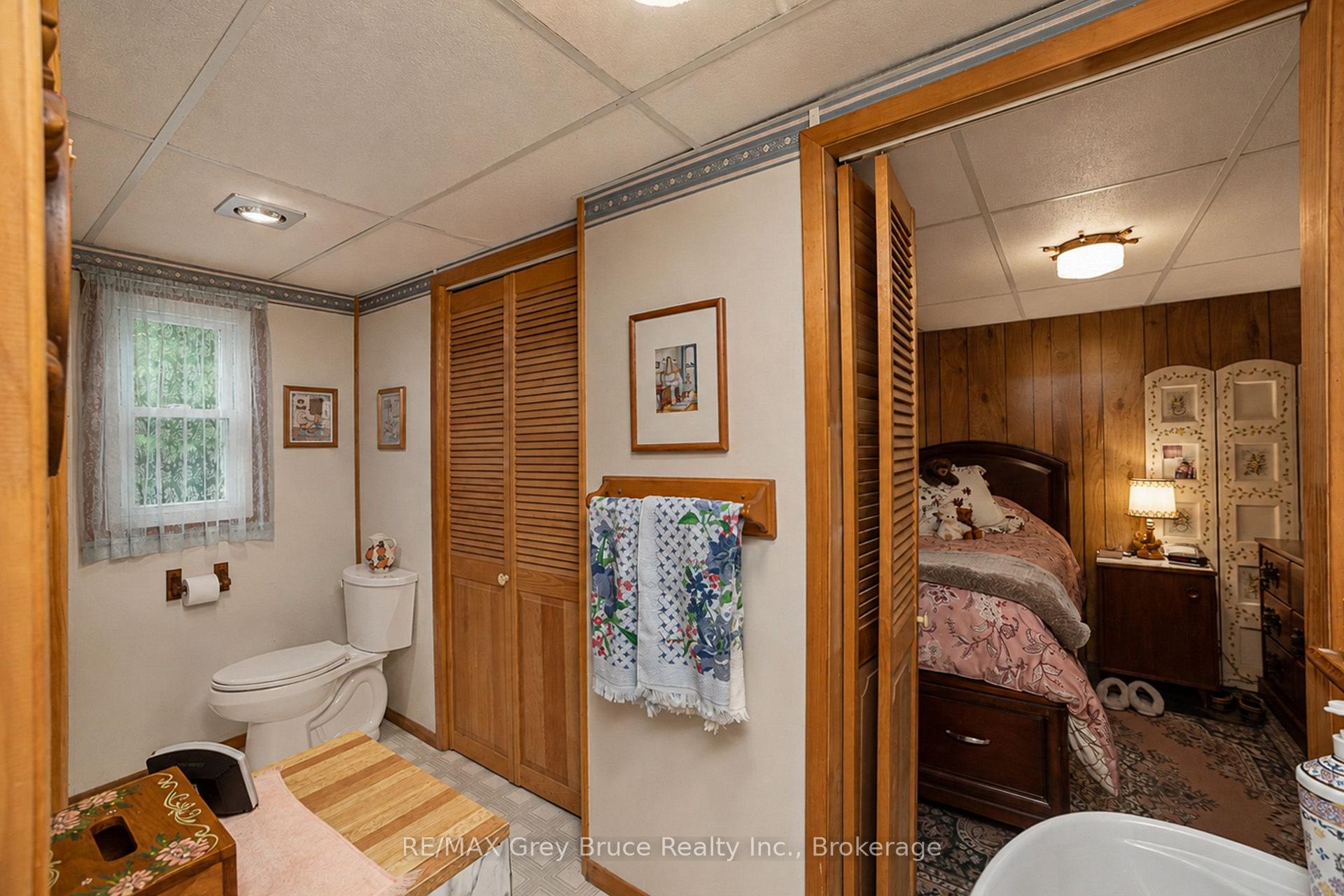 Photo 21 of 263617 Southgate Road, Southgate — HOMEH