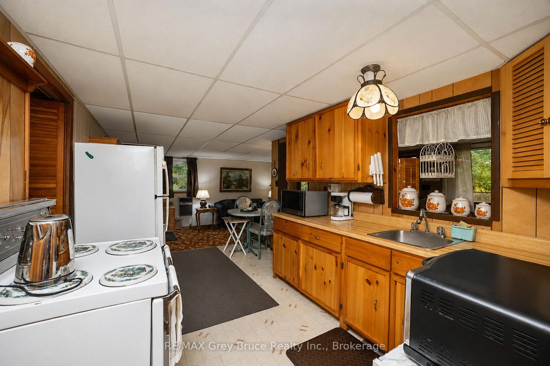 Photo 24 of 263617 Southgate Road, Southgate — HOMEH