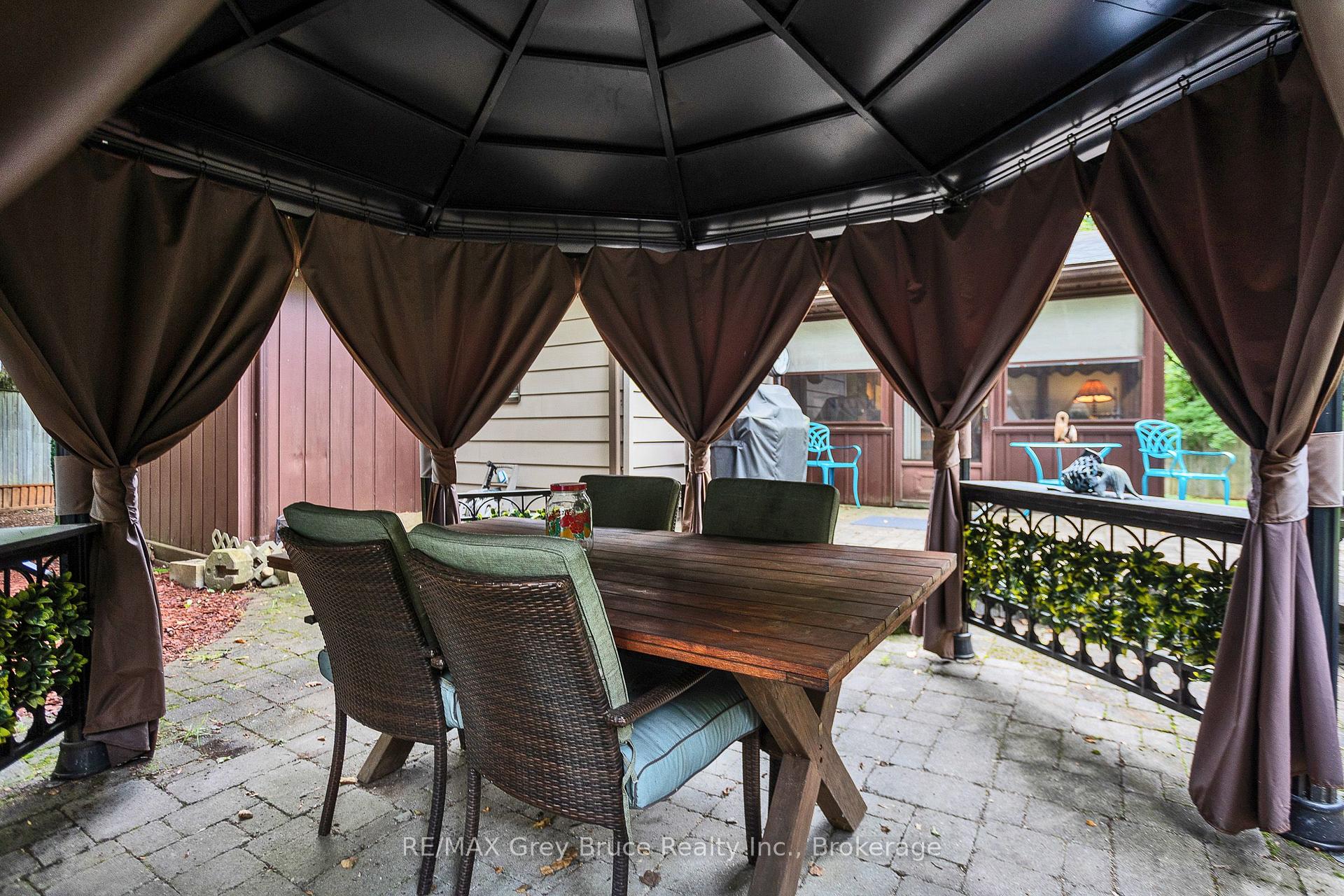 Photo 37 of 263617 Southgate Road, Southgate — HOMEH