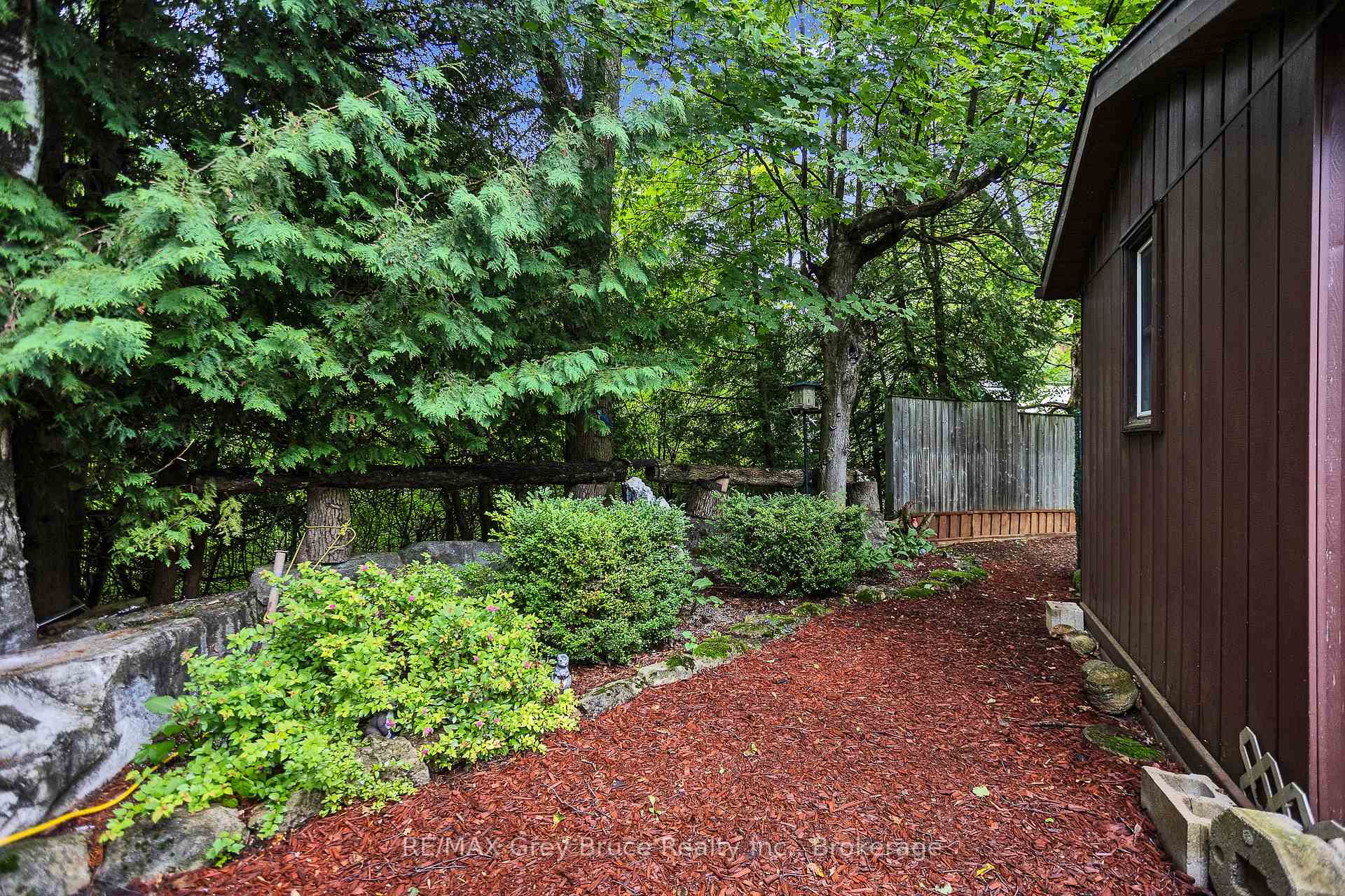 Photo 42 of 263617 Southgate Road, Southgate — HOMEH