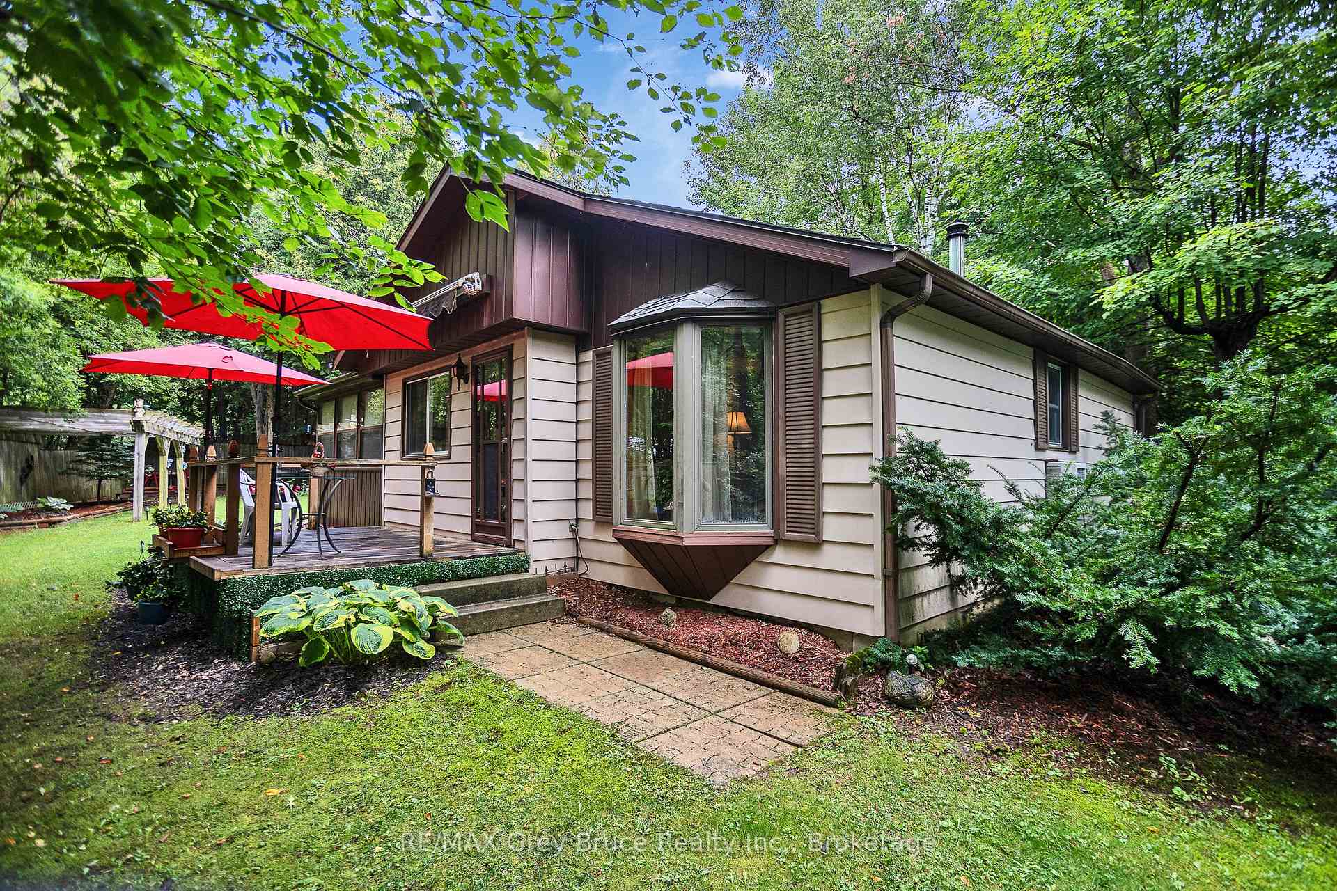 Photo 46 of 263617 Southgate Road, Southgate — HOMEH
