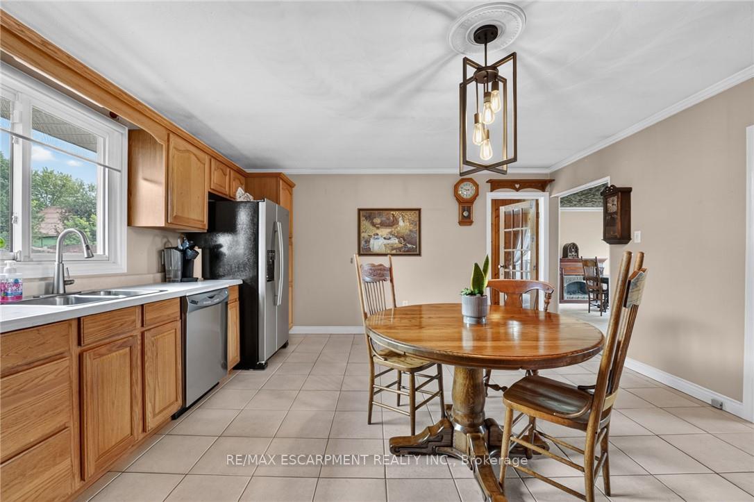 Photo 6 of 3235 Grassie Road, Grimsby, Grimsby Escarpment — HOMEH