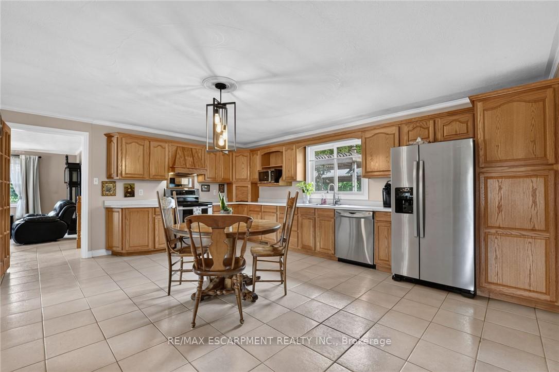 Photo 7 of 3235 Grassie Road, Grimsby, Grimsby Escarpment — HOMEH