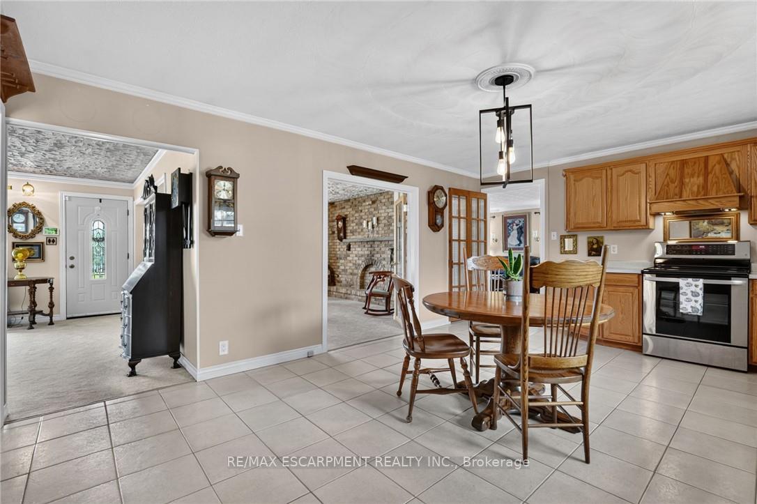Photo 8 of 3235 Grassie Road, Grimsby, Grimsby Escarpment — HOMEH