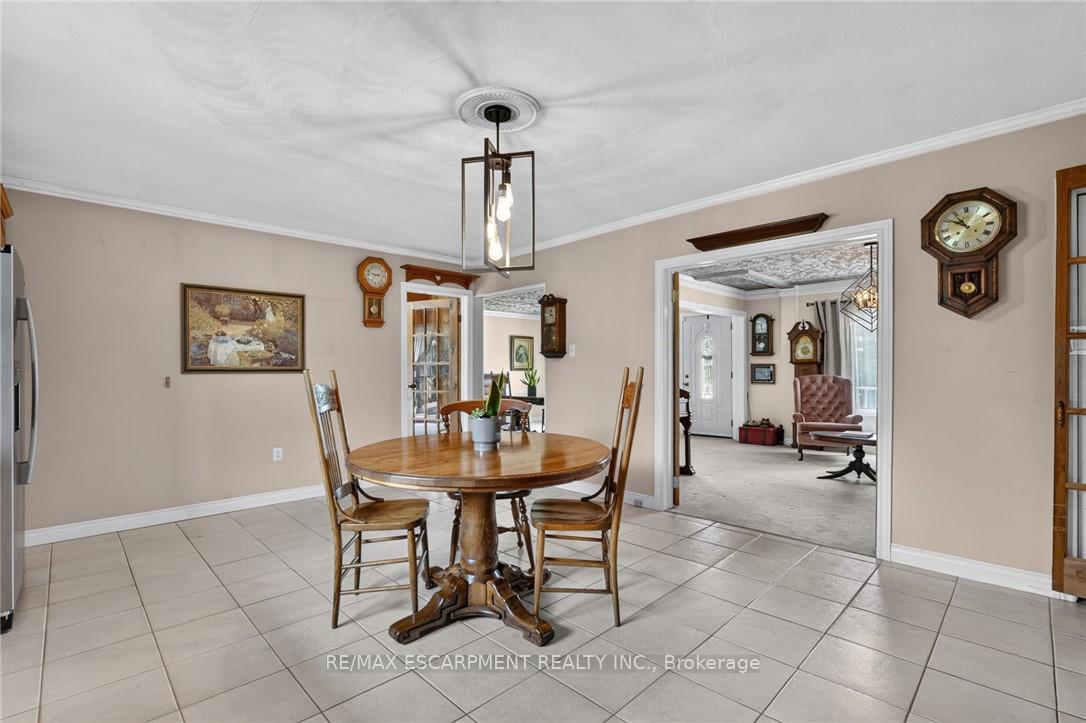 Photo 9 of 3235 Grassie Road, Grimsby, Grimsby Escarpment — HOMEH