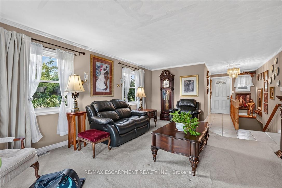 Photo 12 of 3235 Grassie Road, Grimsby, Grimsby Escarpment — HOMEH