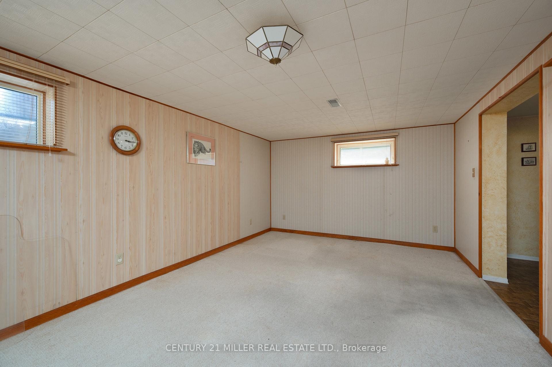 Photo 17 of 1304 Avon Crescent, Oakville, Morrison — HOMEH