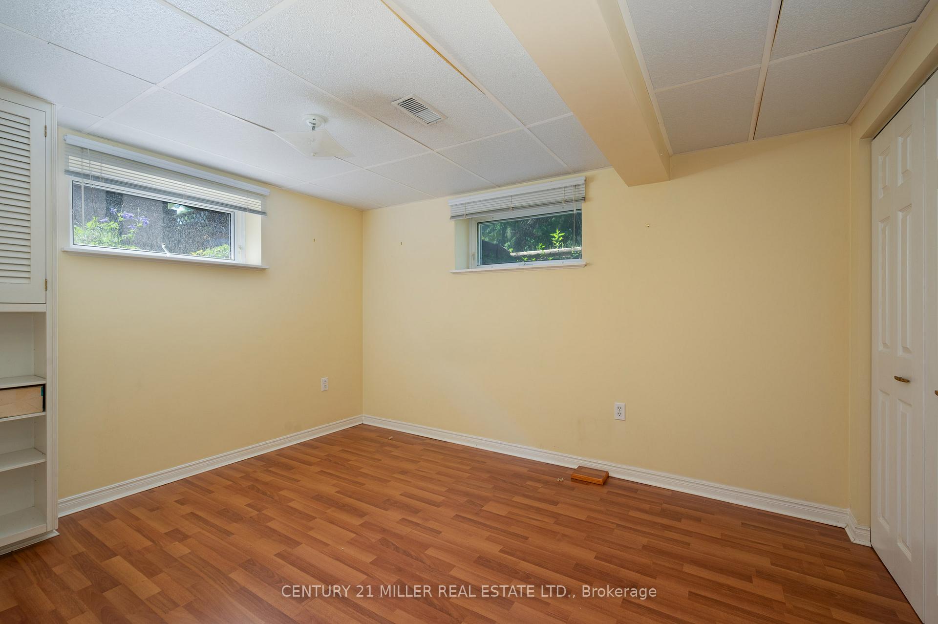 Photo 18 of 1304 Avon Crescent, Oakville, Morrison — HOMEH